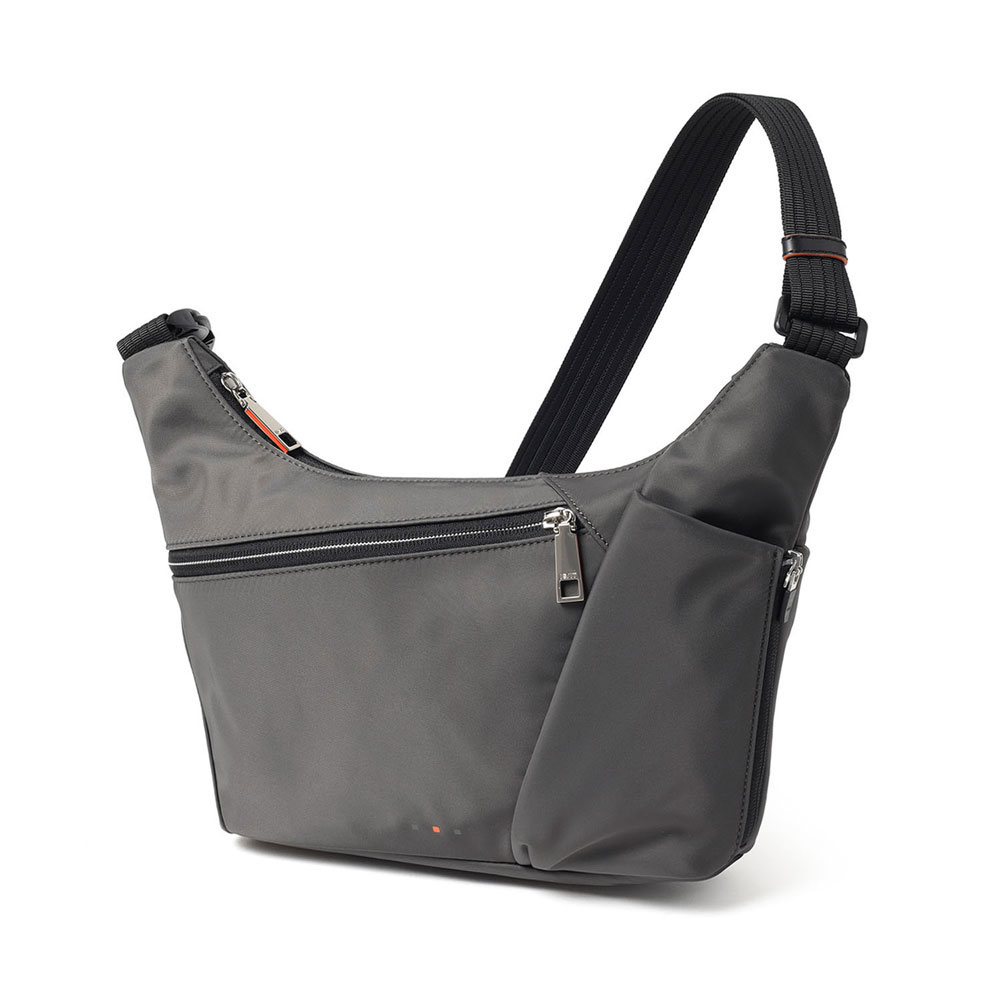 イズイット ボトカ ショルダーバッグ B5