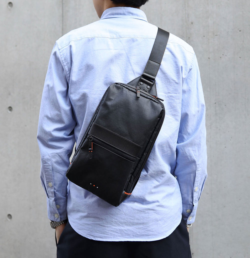 イズイット グリンザ ワンショルダーバッグ