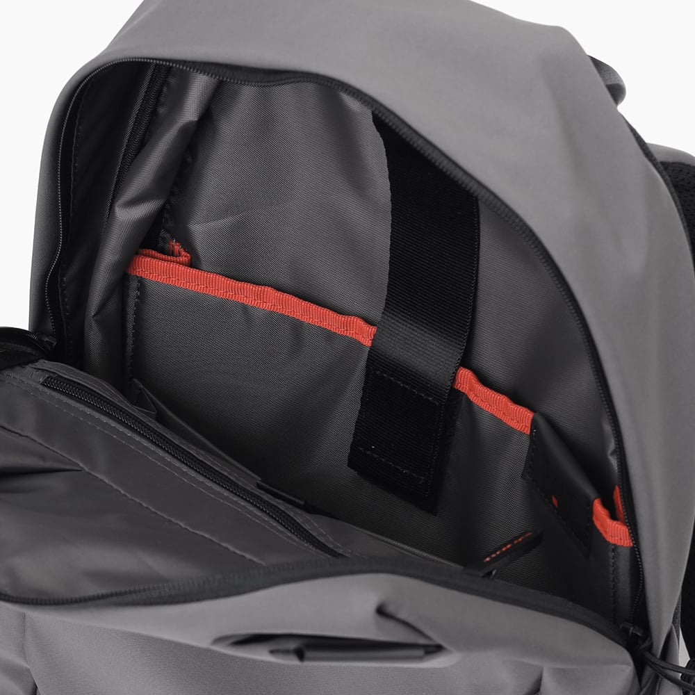 ループ リュック A4 セットアップ対応 スマホポーチ付属