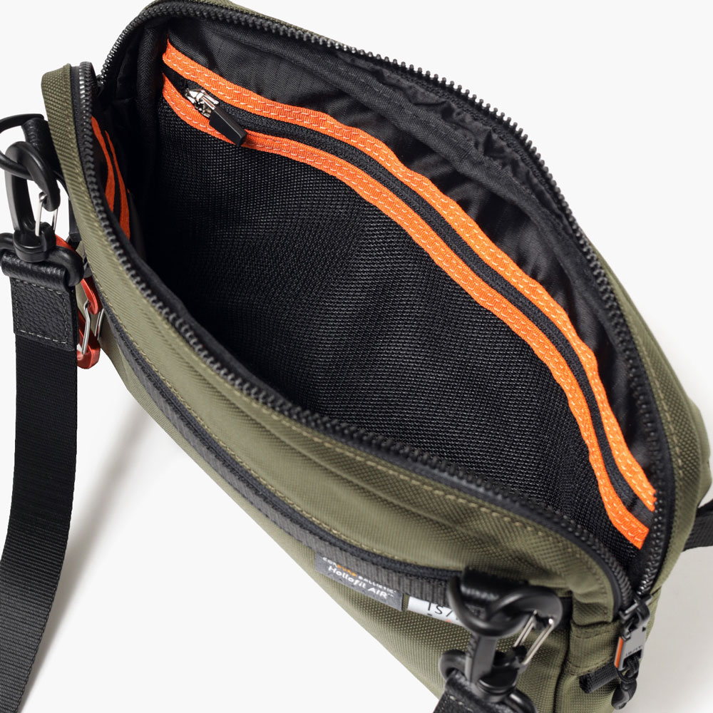 IS/IT ミリスト ショルダーバッグ