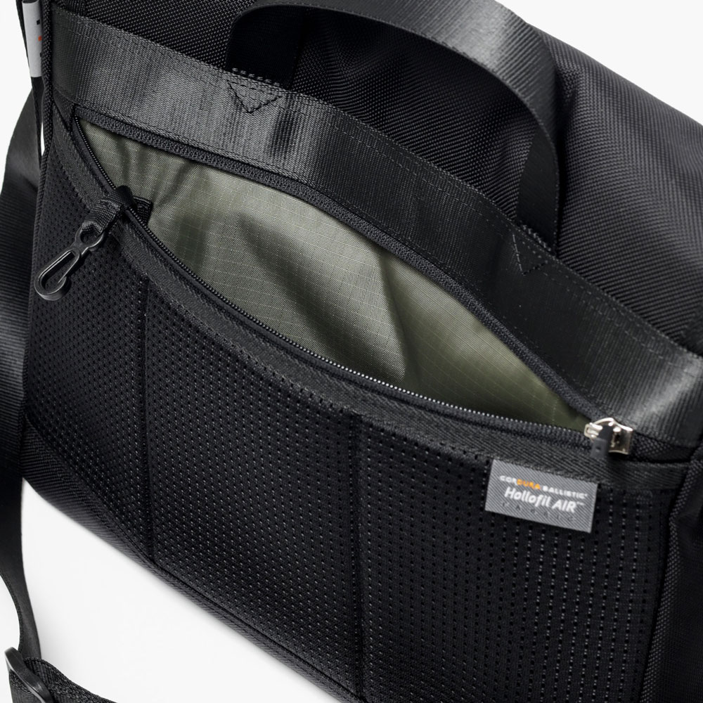 IS/IT ミリスト メッセンジャーバッグ