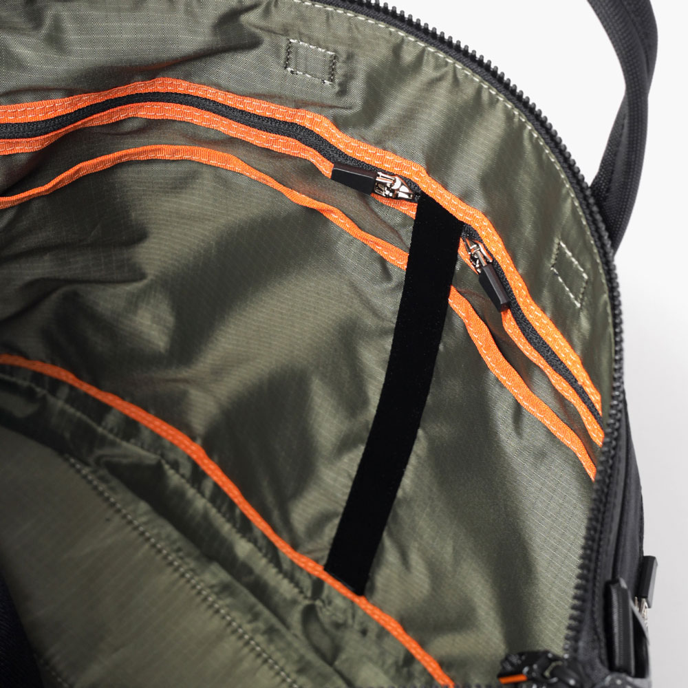 IS/IT ミリスト ヘルメットバッグ