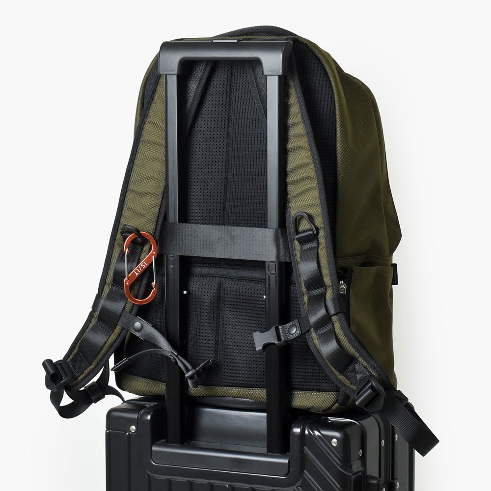 IS/IT ミリスト リュック