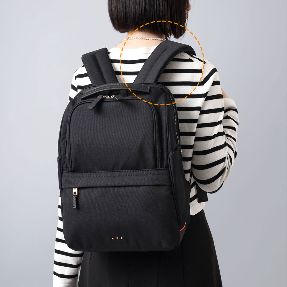 イズイット モデスト リュック A4 13.3インチPC対応