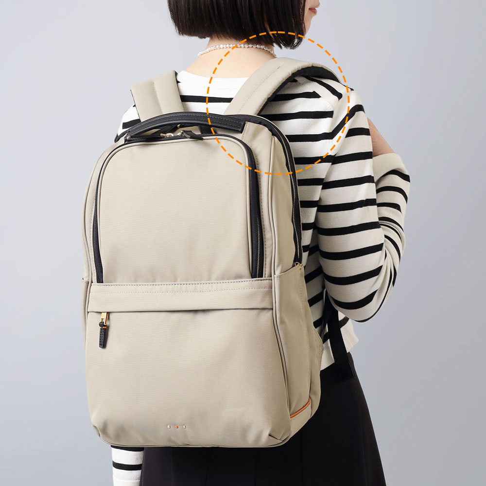 イズイット モデスト リュック A4 15.6インチPC対応