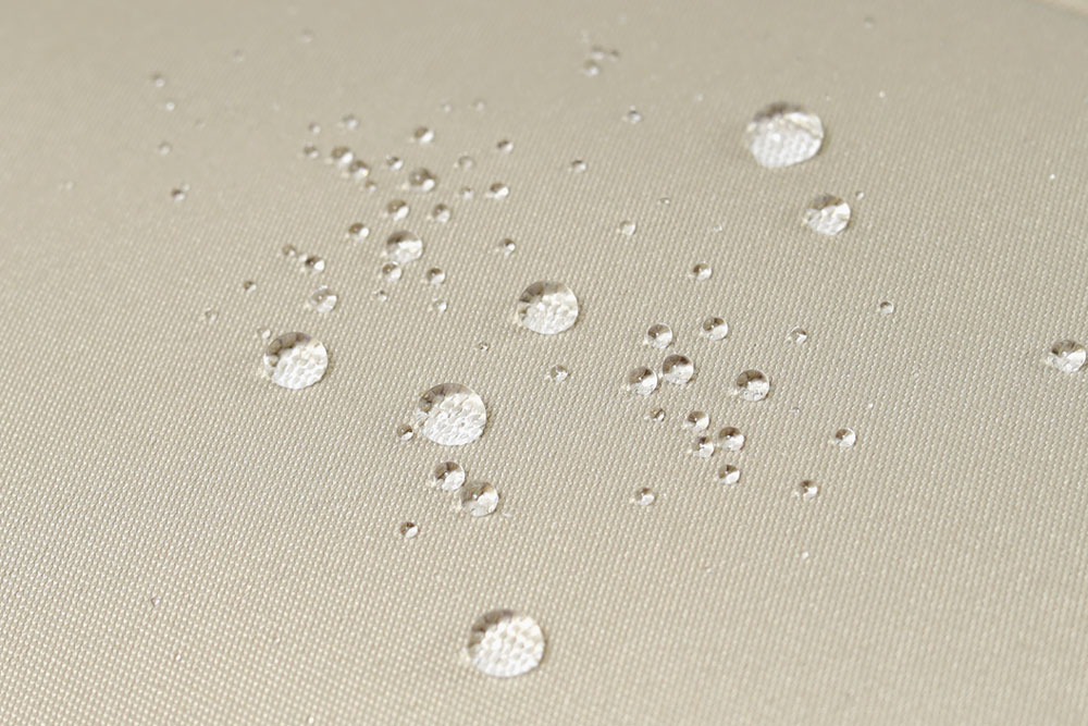 イズイット モデスト リュック A4 15.6インチPC対応