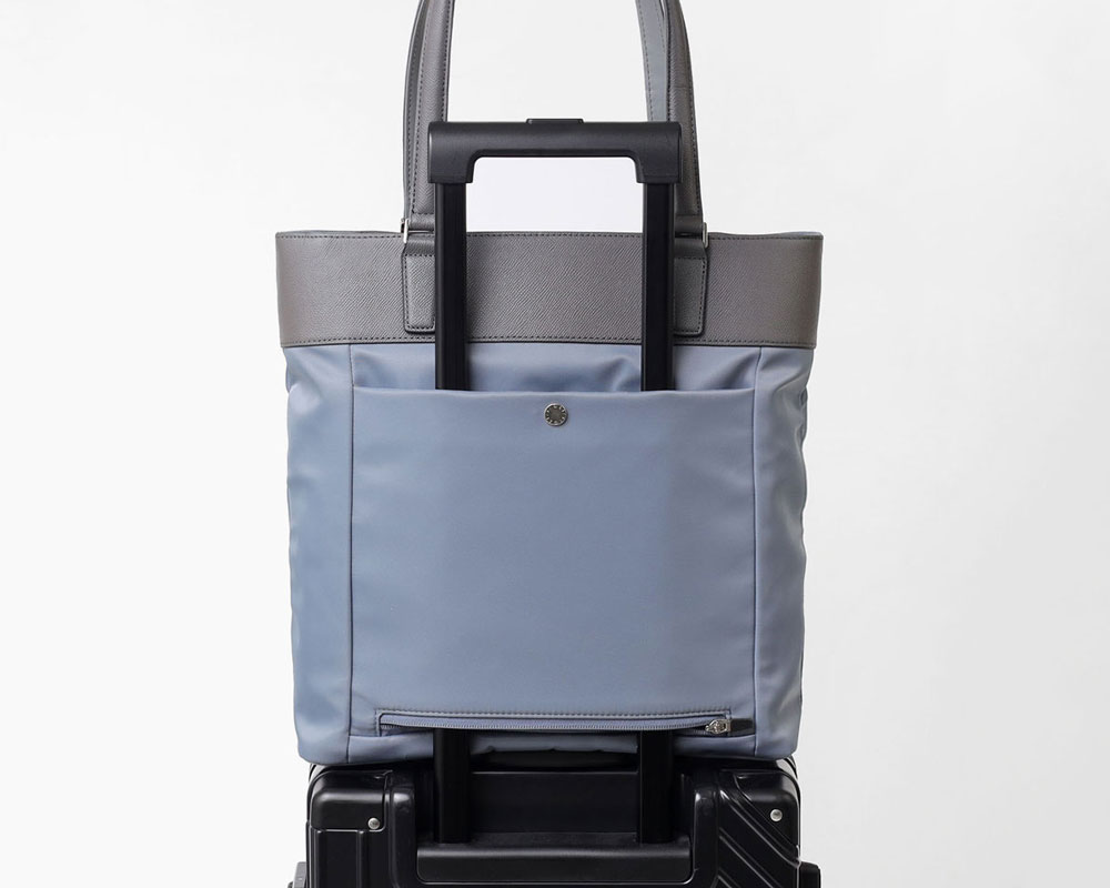 イズイット ニーナ トートバッグ A4 縦型 セットアップ対応