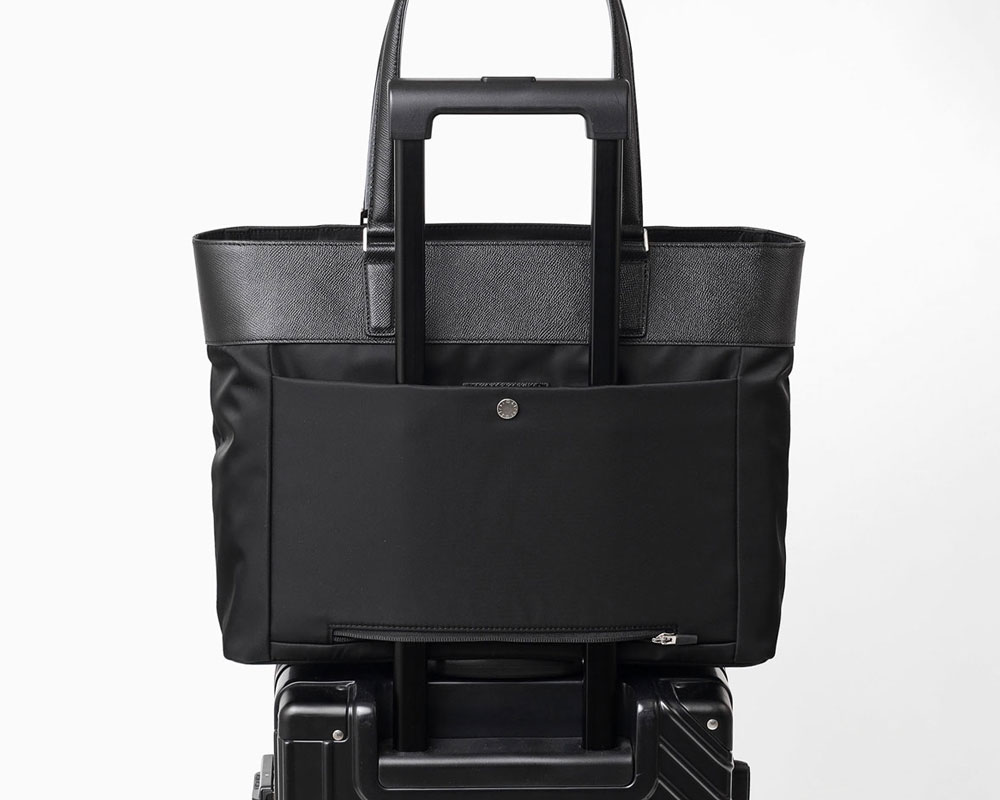 イズイット ニーナ トートバッグ A4 横型 セットアップ対応