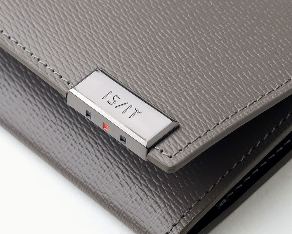 イズイット パーカー 名刺入れ