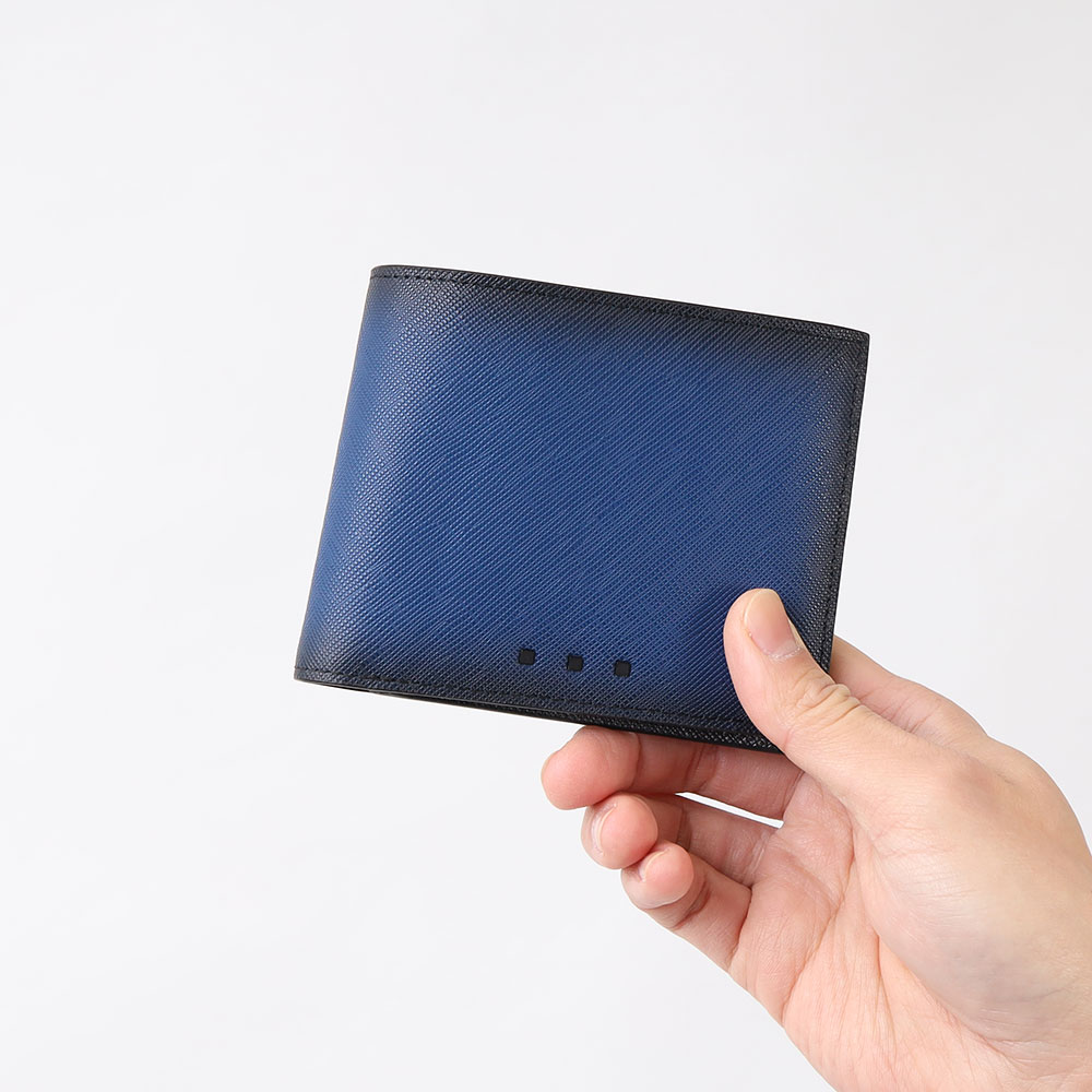 イズイット シャドー 二つ折り財布