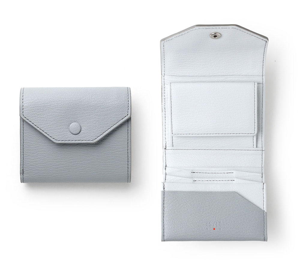 イズイット シュリー 二つ折り財布 BOX型小銭入れ カード段7