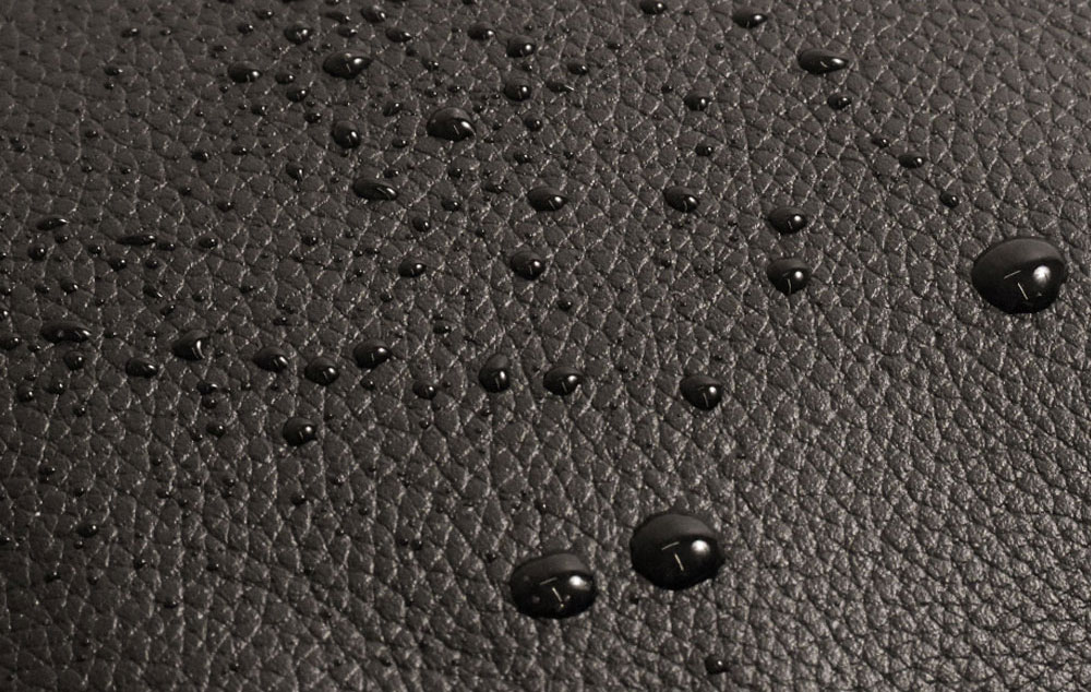 イズイット トラニオン レザーミニショルダーバッグ