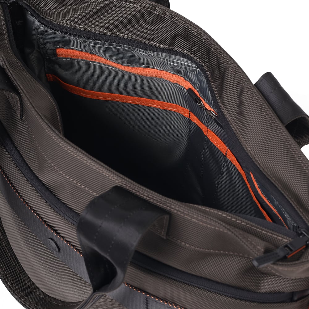 イズイット トートバッグ B4