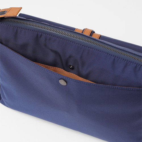 ランバンオンブルー A4 ショルダーバッグ