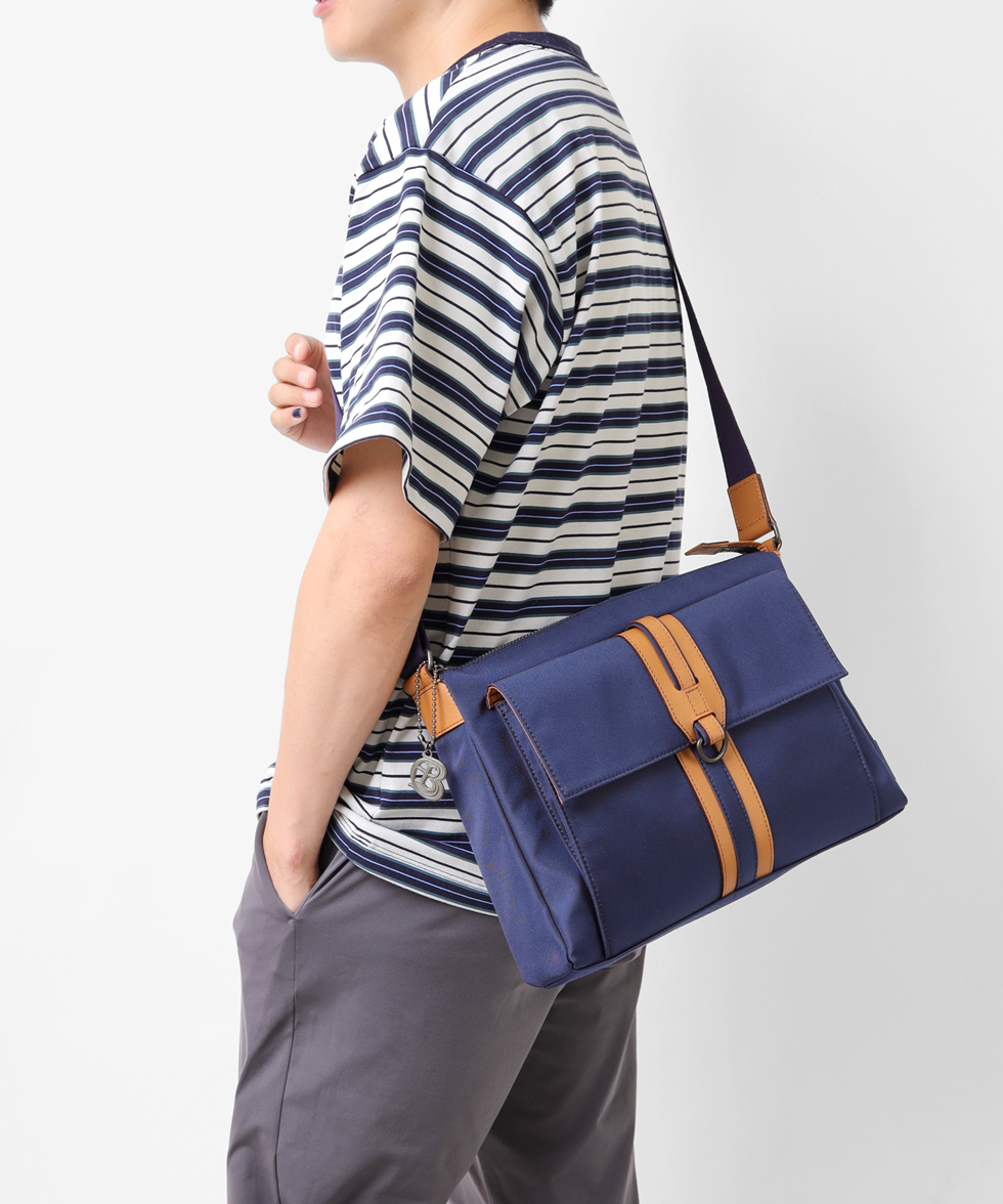 ランバンオンブルー A4 ショルダーバッグ