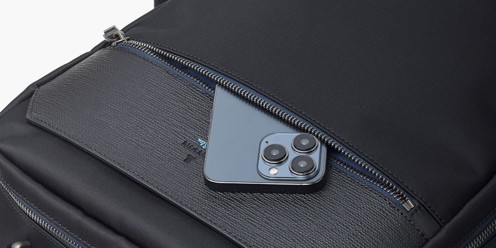 ランバンオンブルー リッパ― ビジネスリュック B4