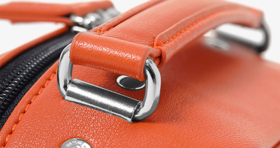 ミラ・ミラン オット ミニショルダーバッグ