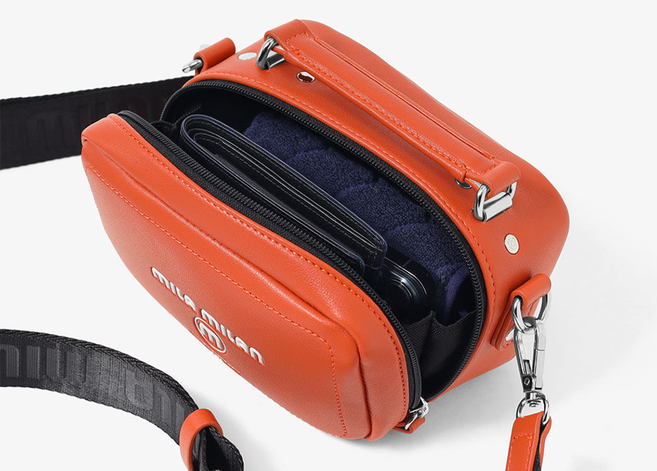 ミラ・ミラン オット ミニショルダーバッグ