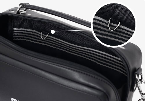 ミラ・ミラン オット ショルダーバッグ