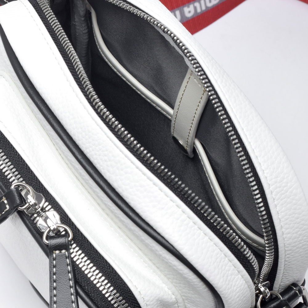 ミラ・ミラン トラスト ミニショルダーバッグ