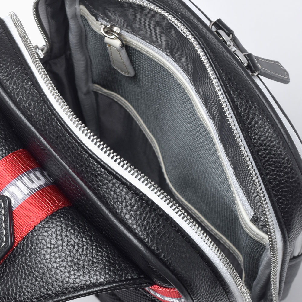 ミラ・ミラン トラスト ワンショルダーバッグ