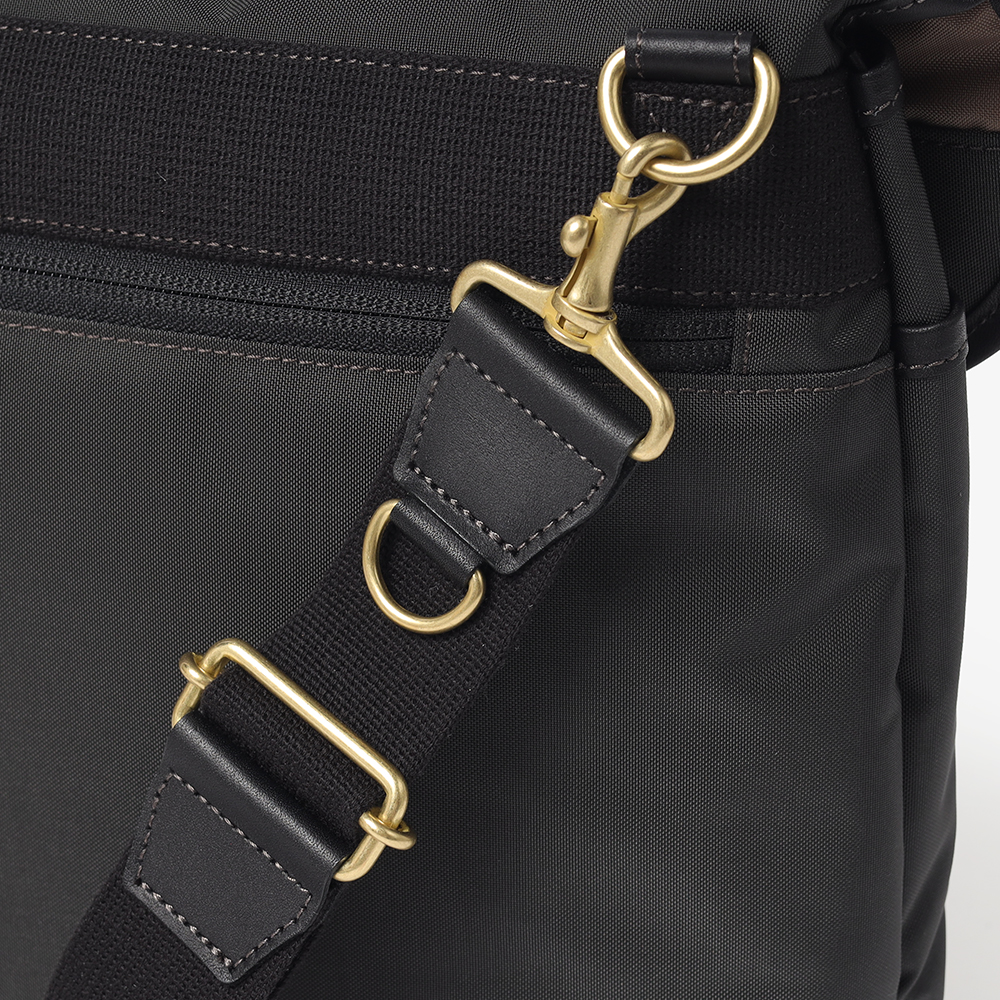 シルバーレイククラブ グレーン ショルダーバッグ B5