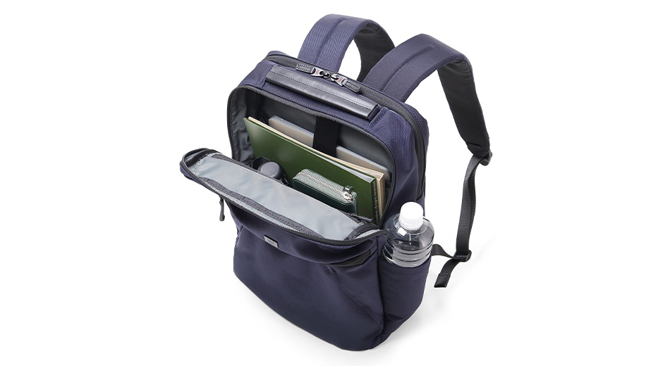 タケオキクチ バルジ ビジネスリュック B4 15.6インチ対応 ダブルルーム