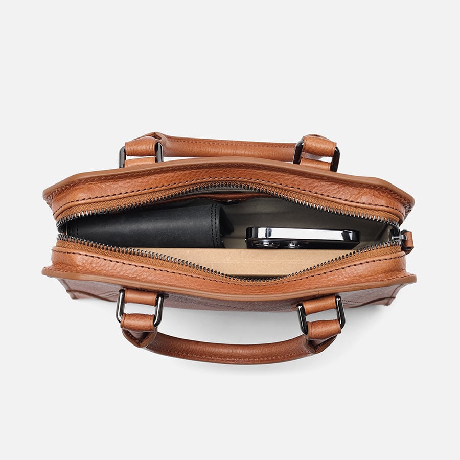 タケオキクチ イーサン レザーブリーフバッグ ミニ