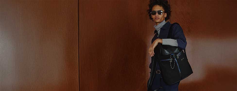 LANVIN en Bleuのバッグ・財布・革小物