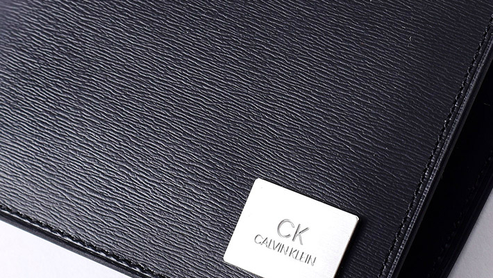 CKカルバン・クライン) CK CALVIN KLEIN CKカルバン・クライン レジンII 二つ折り財布 カード段8  No.826654を販売。ギフト包装無料、平日15時までのご注文は即日発送。【IKETEI ONLINE】